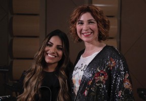 Gabriela Rocha lança single internacional em parceria com Kim Walker
